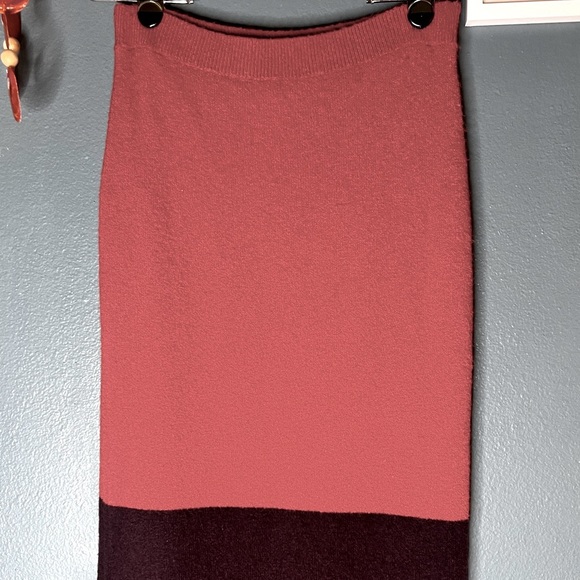 ⚪️⚪️Free People Color Block Knit Midi Skirt - Picture 2 of 4